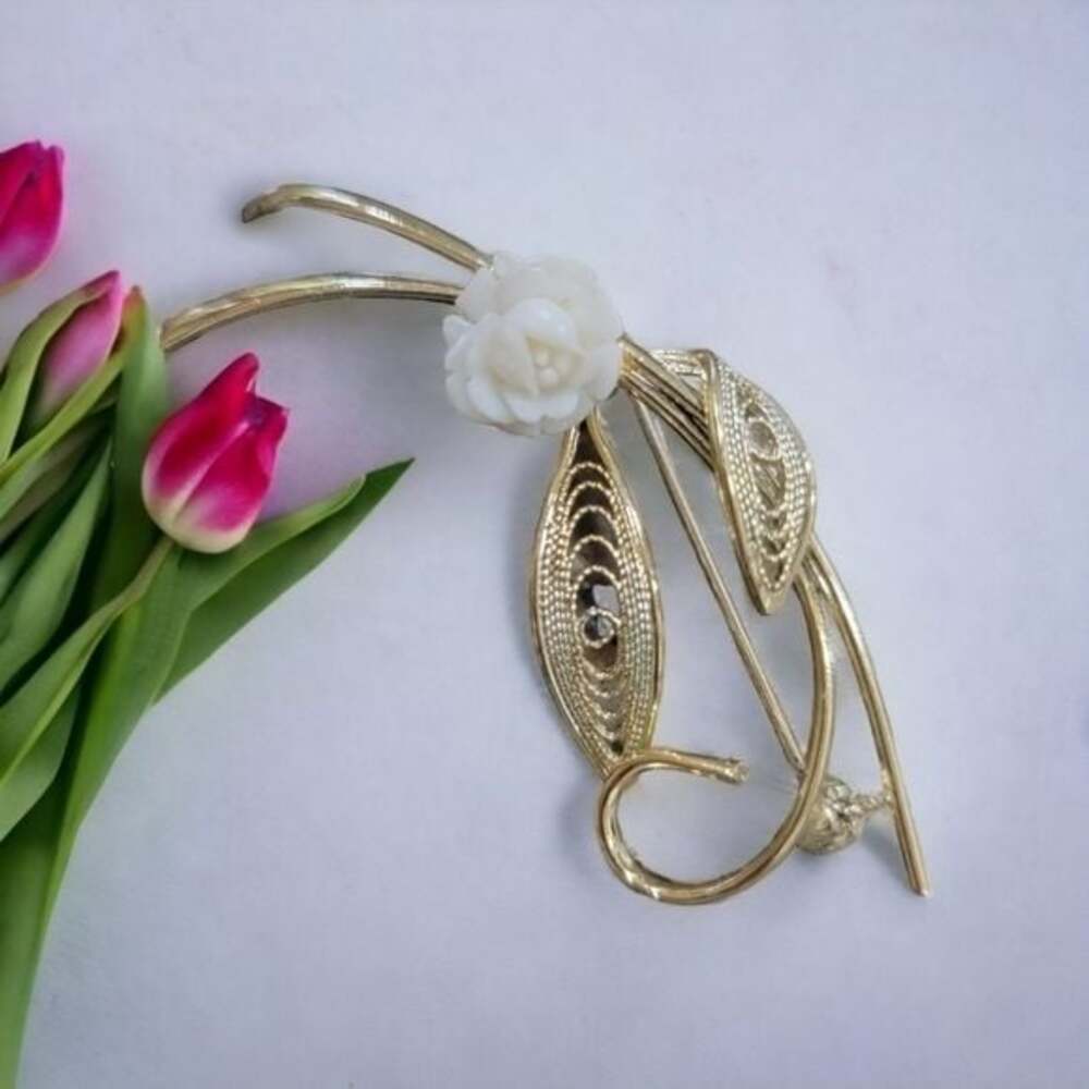 Vintage Gold and Pearl Leaf Brooch